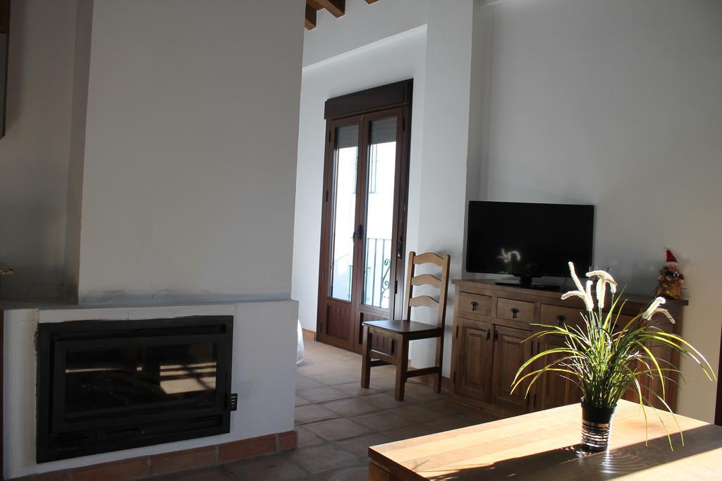 Apartamentos Real Fabrica Hojalata Júzcar Pokoj fotografie
