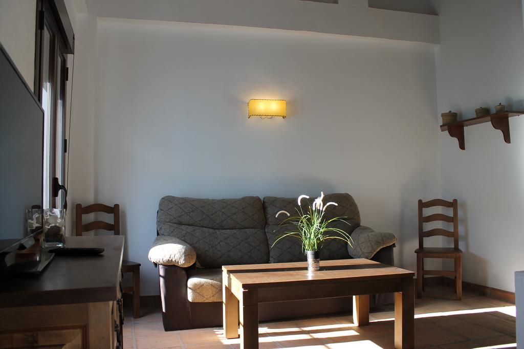 Apartamentos Real Fabrica Hojalata Júzcar Pokoj fotografie